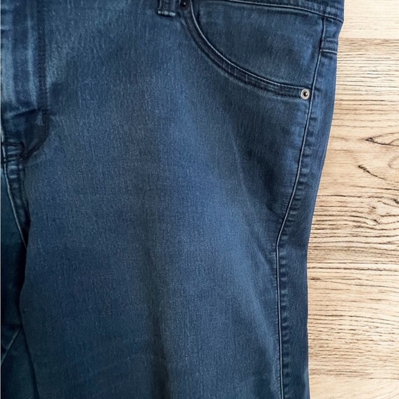 Roz & Ali Women's Plus Size 20 Average Blue Denim Stretch Jeans - Picture 3 of 7